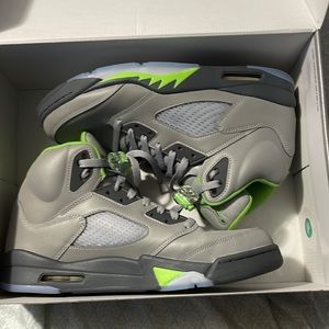Jordan 5 green beans size 11.5